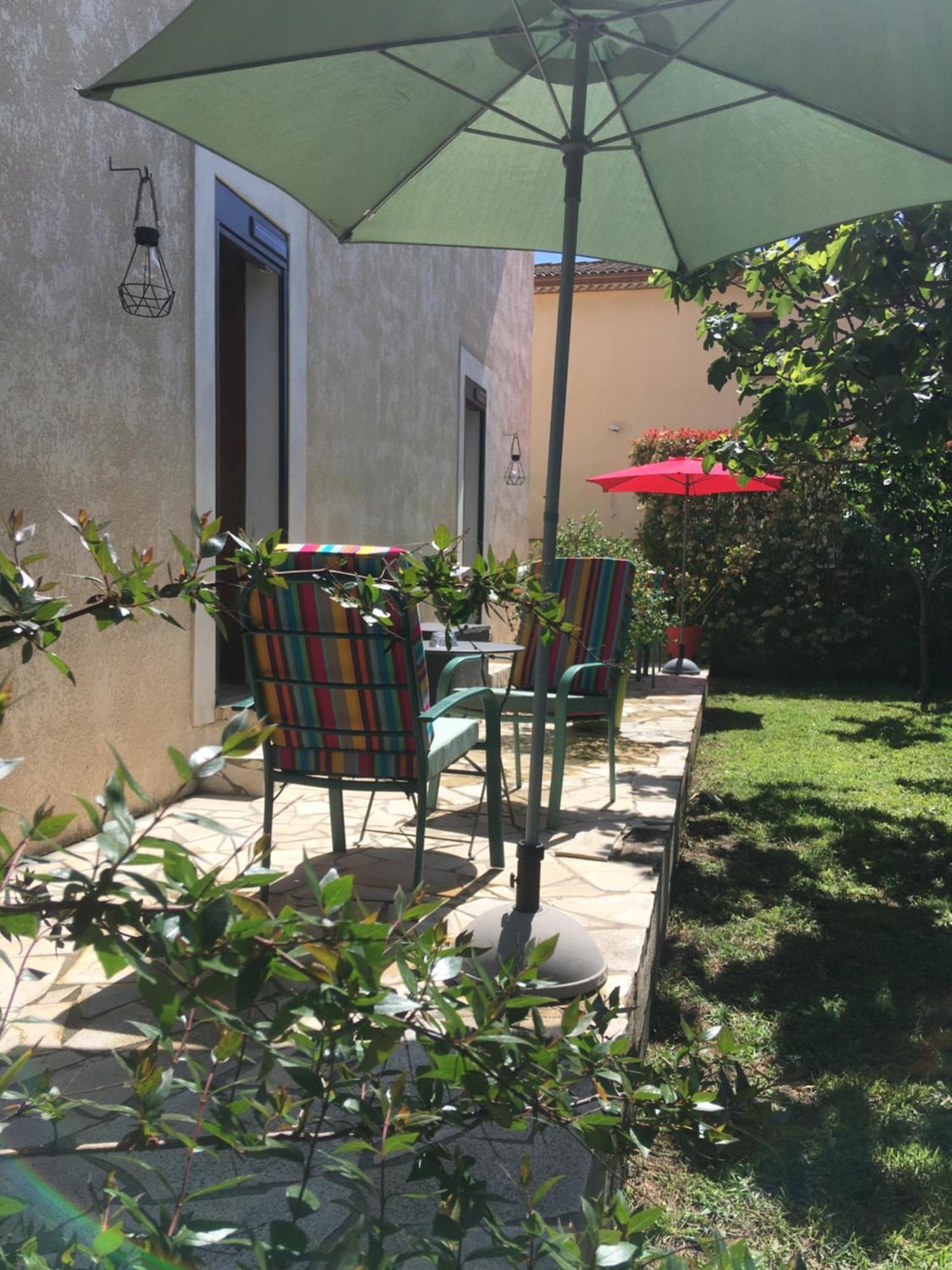 Les Villas Du Triangle - Chambres D'Hotes Nîmes Exterior foto